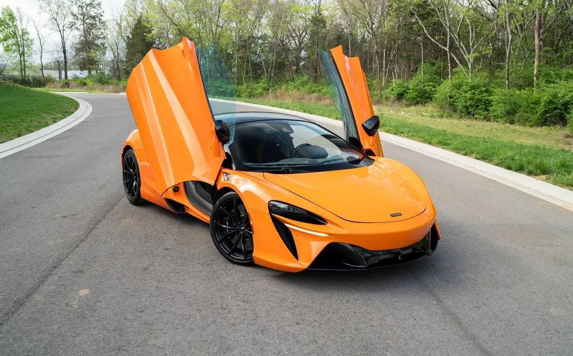 auction image